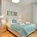 Appartement By The Sea Nadmorski With Balcony 300m From The By Renters