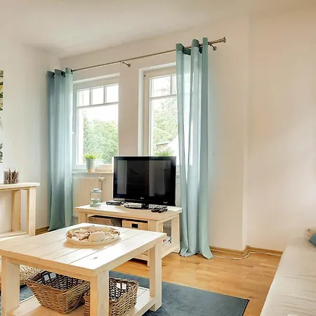 By The Sea Nadmorski With Balcony 300m From The By Renters Apartment