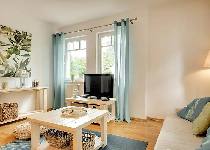 By The Sea Nadmorski With Balcony 300m From The By Renters Apartman